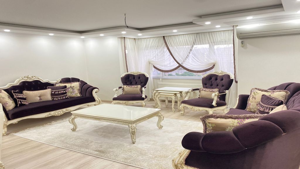 Kavacık İkinci El Eşya Alanlar